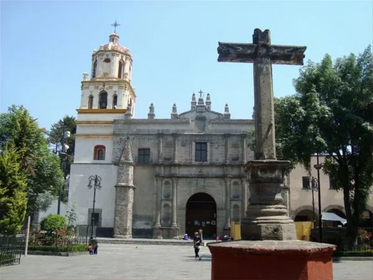 Nota sobre La plaza Hidalgo en Coyoacán, Ciudad de México