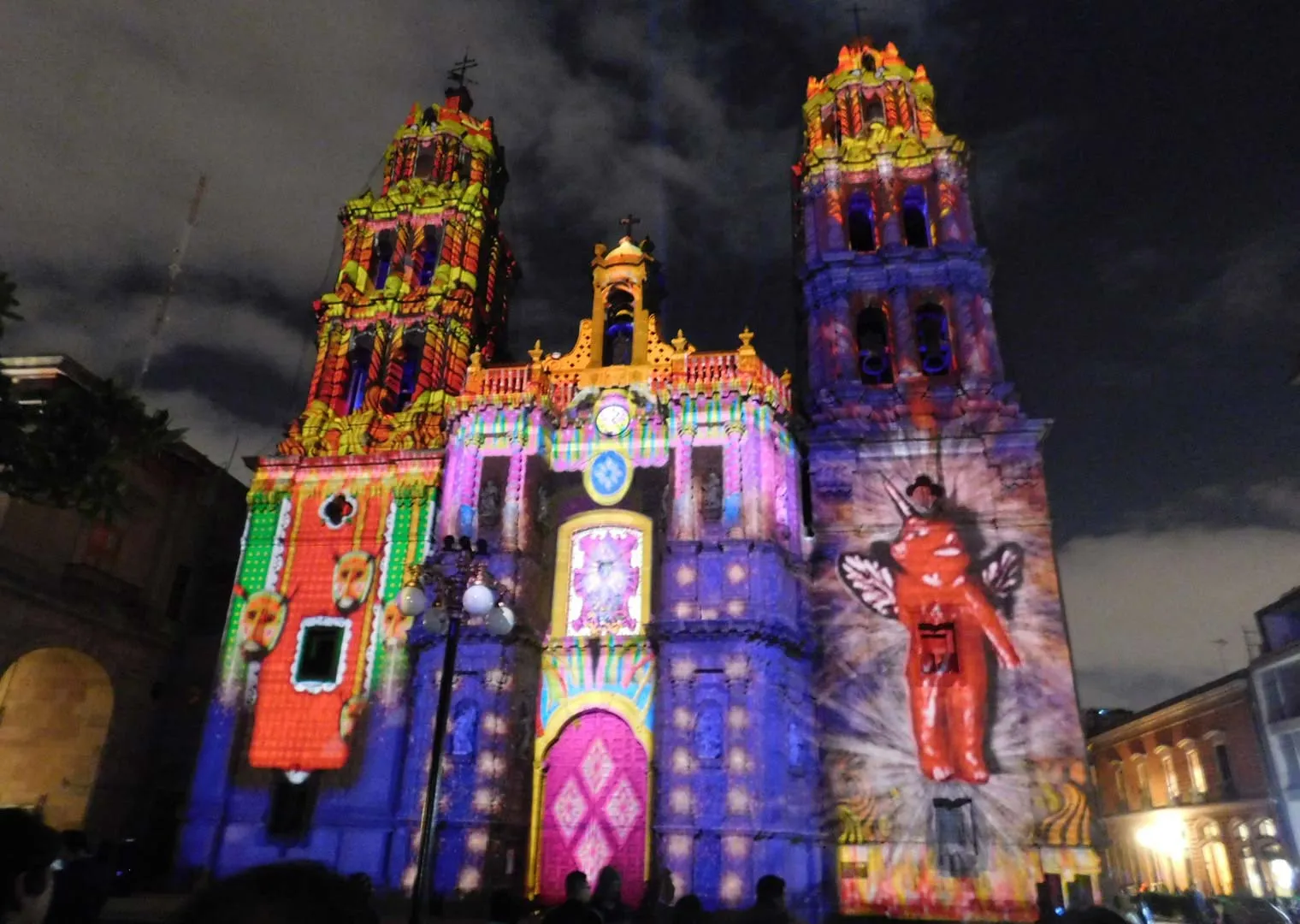 Nota sobre Comienza la Fiesta de Luz de San Luis Potosí