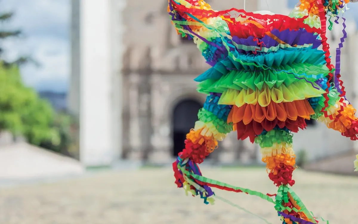 Nota sobre La Feria de la Piñata en Acolman, una fiesta muy colorida