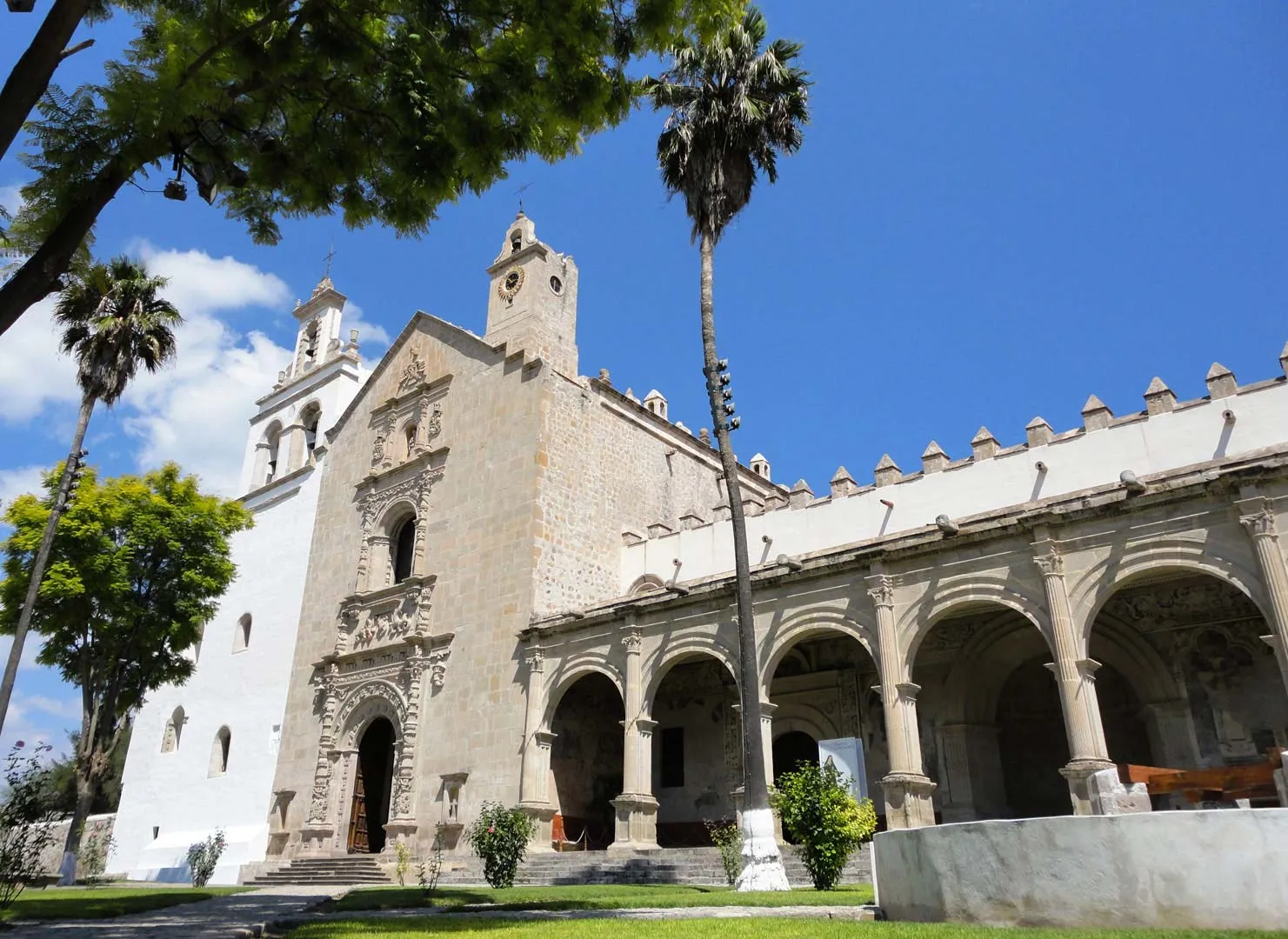 Nota sobre Convento de Santa María Magdalena de Cuitzeo en Michoacán