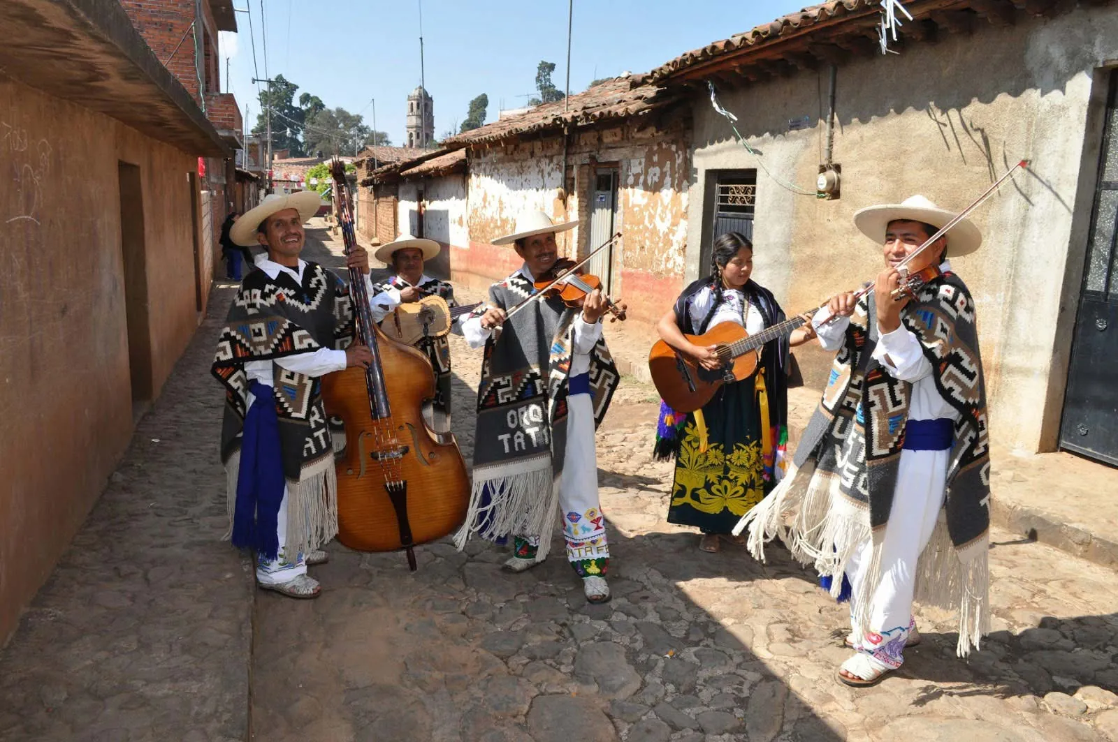 Nota sobre La danza de los Parachicos: una tradición en Chiapa de Corzo