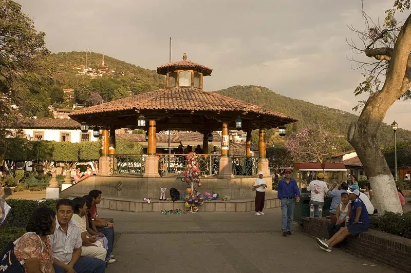 Nota sobre Valle de Bravo, maravilloso sitio en el Estado de México