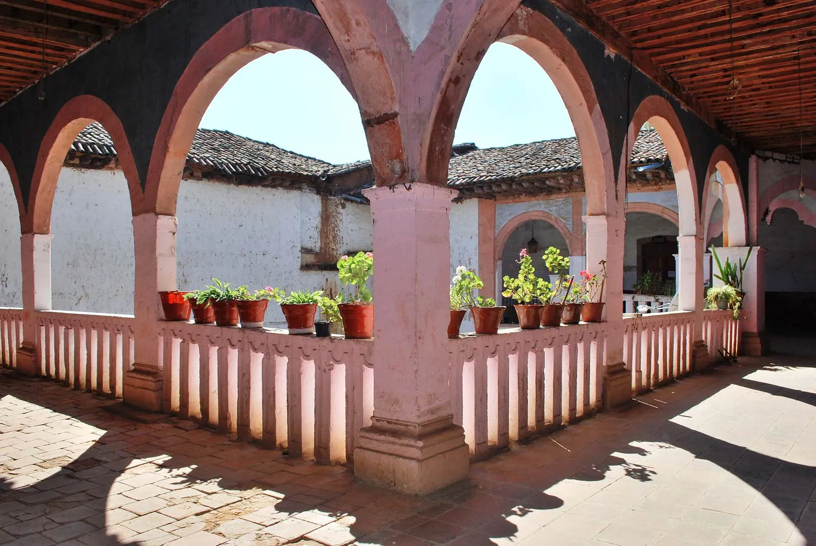 Nota sobre Realiza un tour por los pueblos del circuito lacustre en Michoacán