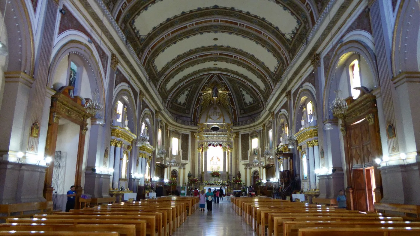 Nota sobre Basílica de Nuestra Señora de la Salud, en Michoacán