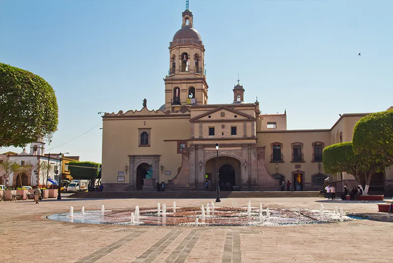 Nota sobre Convento de la Santa Cruz, un valioso acervo en Querétaro