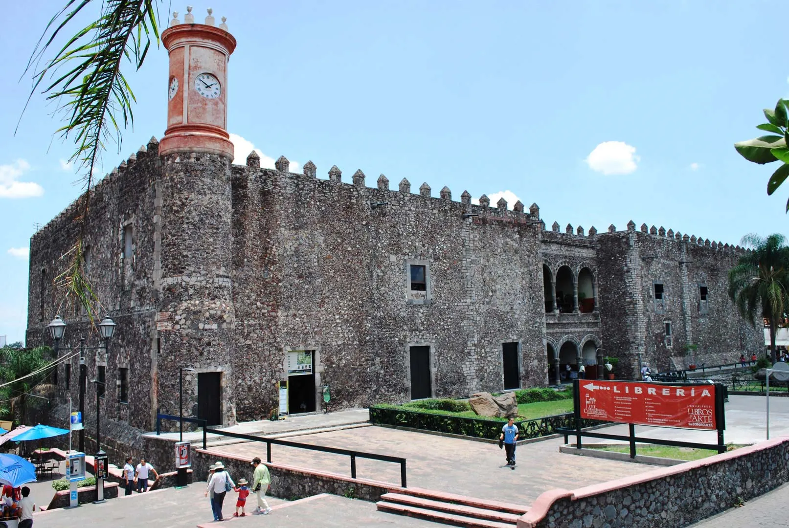 Nota sobre Ven y conoce el Palacio de Cortés en Cuernavaca