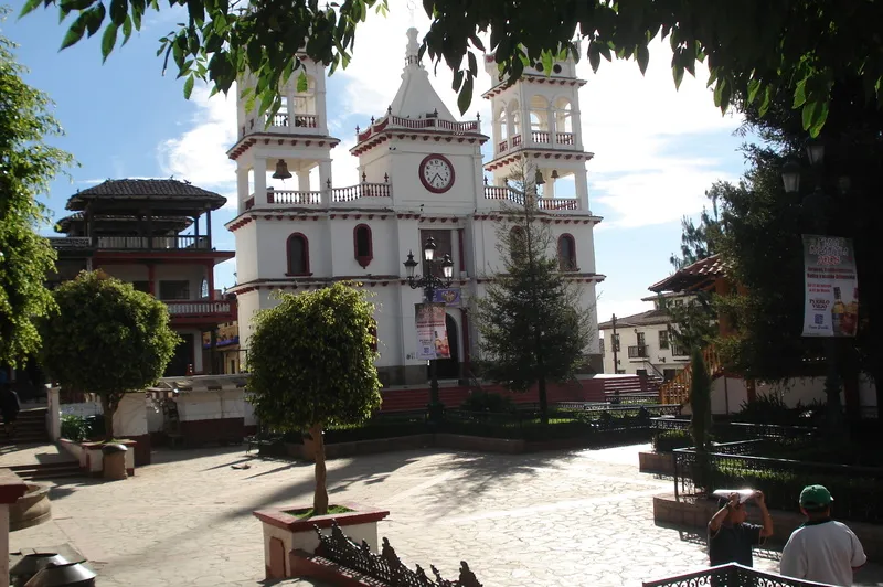 Nota sobre Parroquia de San Cristóbal, atractivo principal en Mazamitla