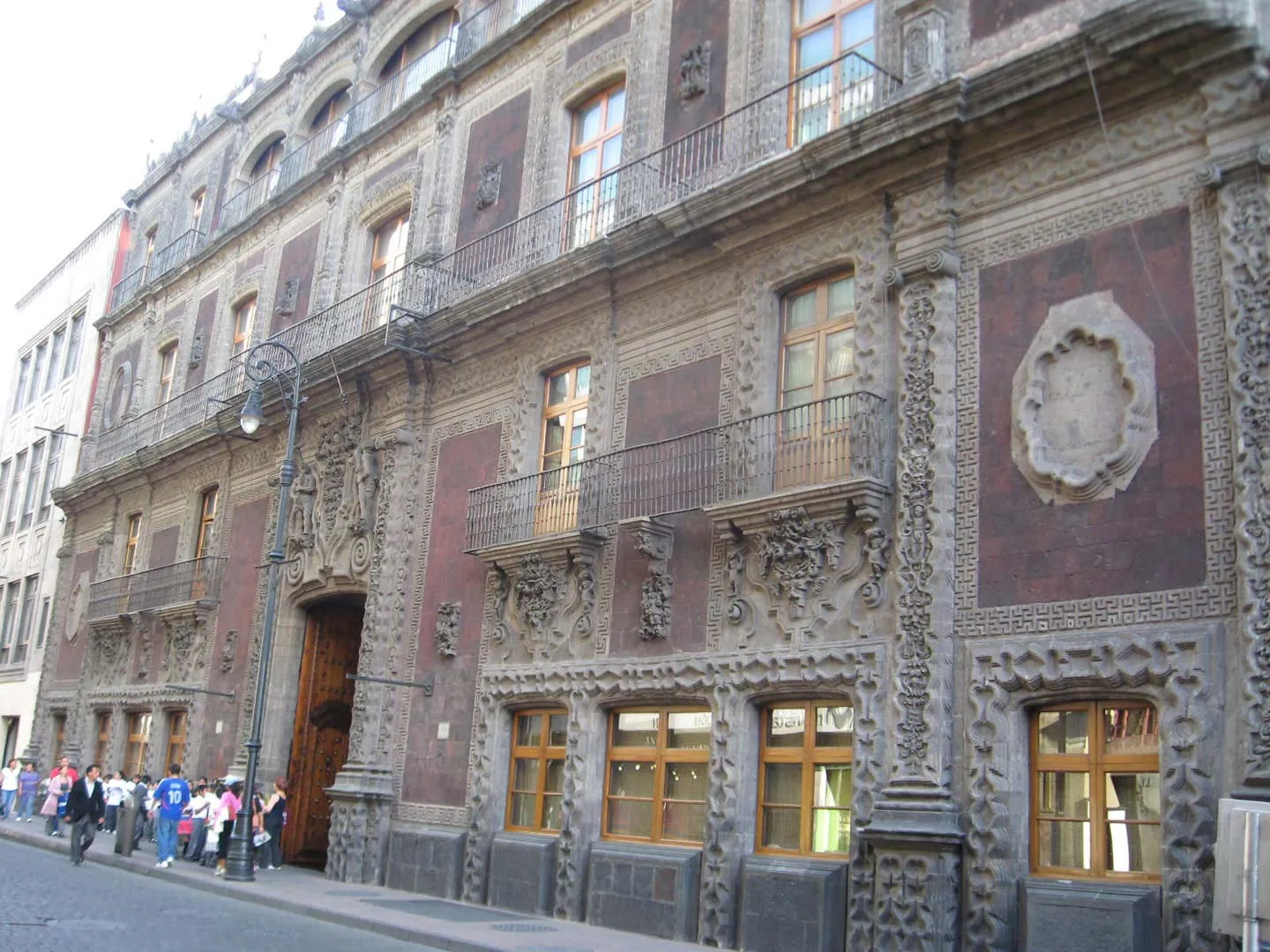 Nota sobre Palacio de Iturbide, patrimonio arquitectónico virreinal