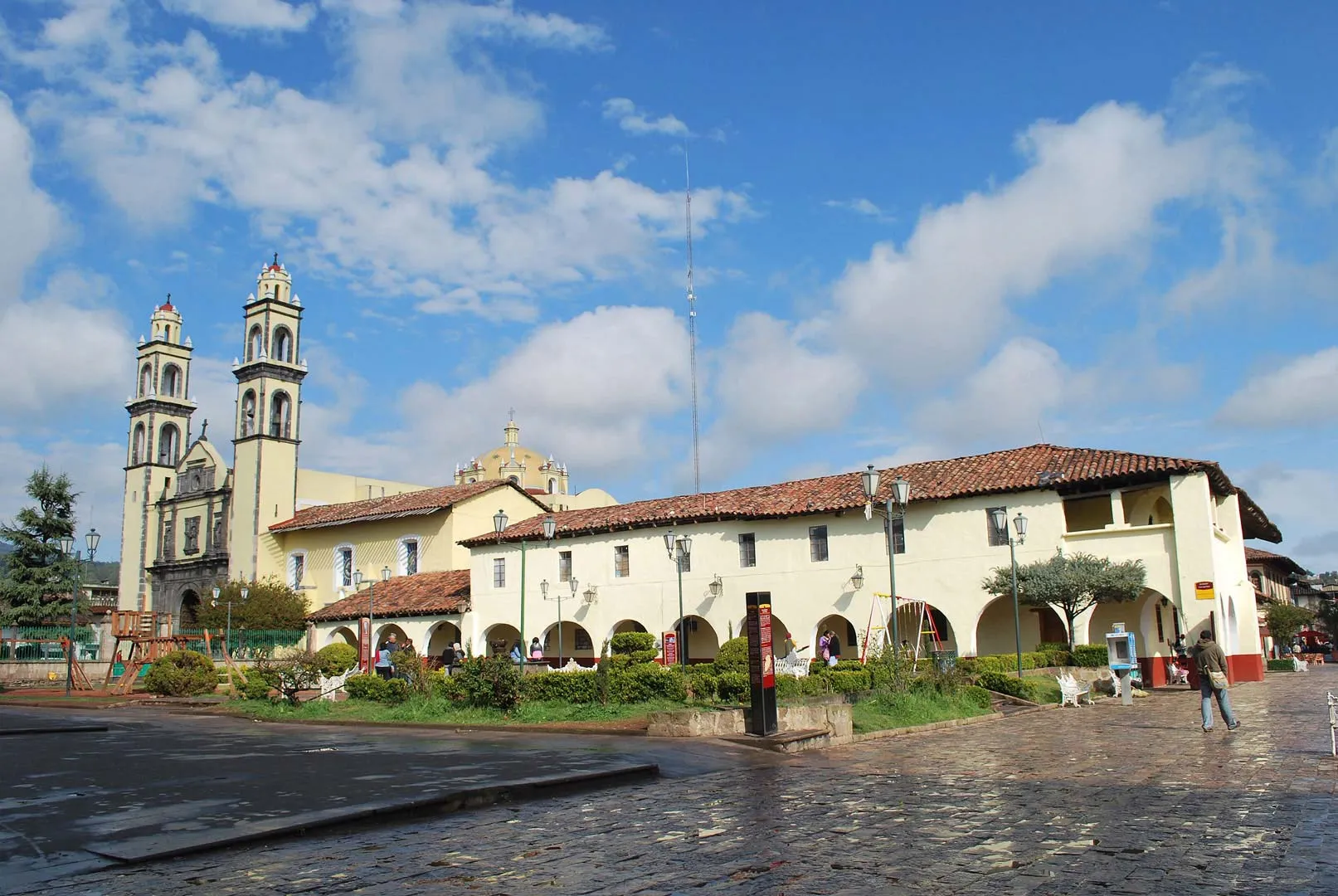 Nota sobre Visita la parroquia de San Cristóbal en Mazamitla