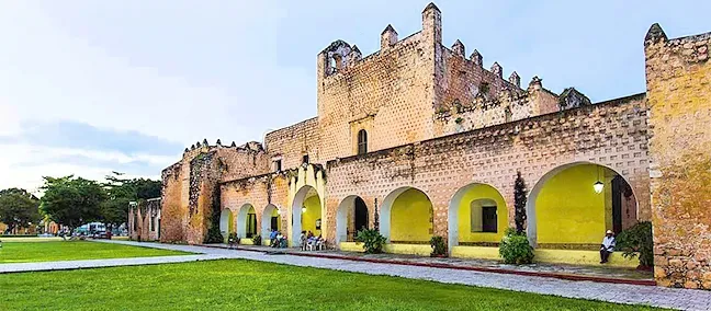 Nota sobre Ex Convento de San Bernardino de Siena, un impresionante acervo de Taxco