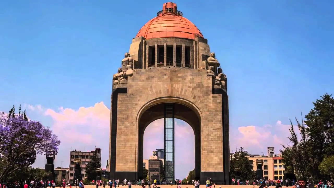 Nota sobre Visita el Monumento a la Revolución en la Ciudad de México