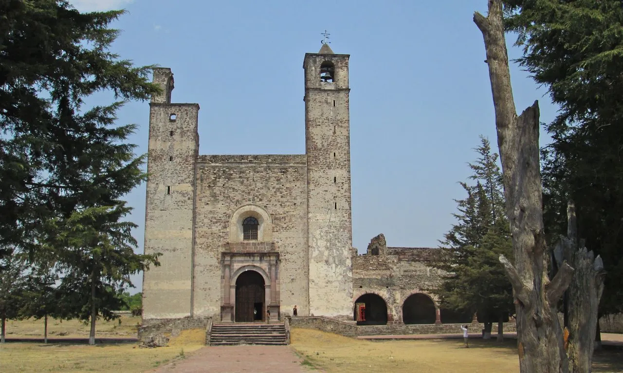 Nota sobre El enigma de la arquitectura sacra de Cuauhtinchan y Tecali