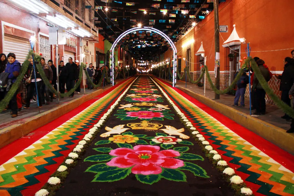 Nota sobre Feria de Huamantla, una celebración llena de arte y flores