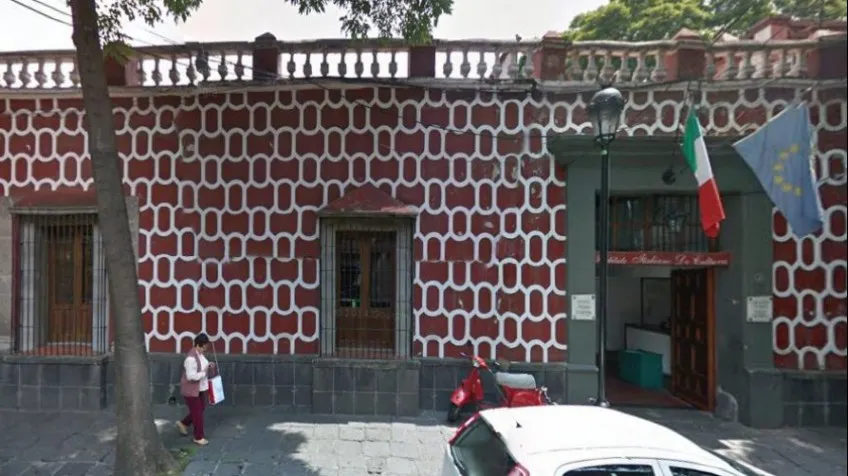 Nota sobre La famosa Casa Roja en Coyoacán