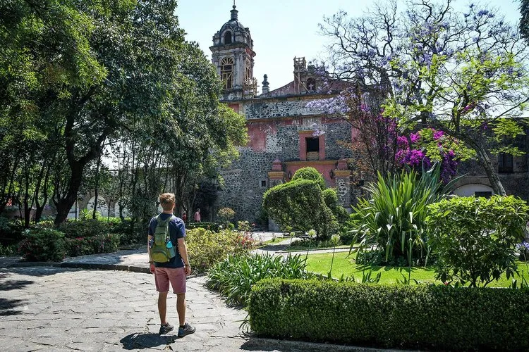 Nota sobre Recorrido por el sur de la ciudad: San Ángel, Coyoacán y la Colonia Condesa