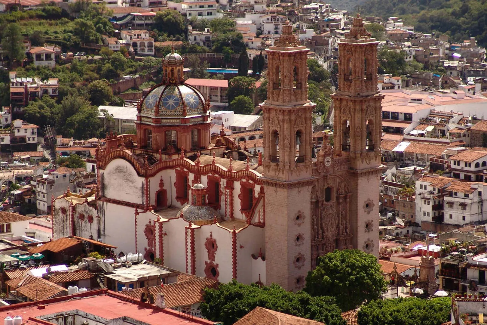 Nota sobre Recorre las calles de leyenda en Taxco