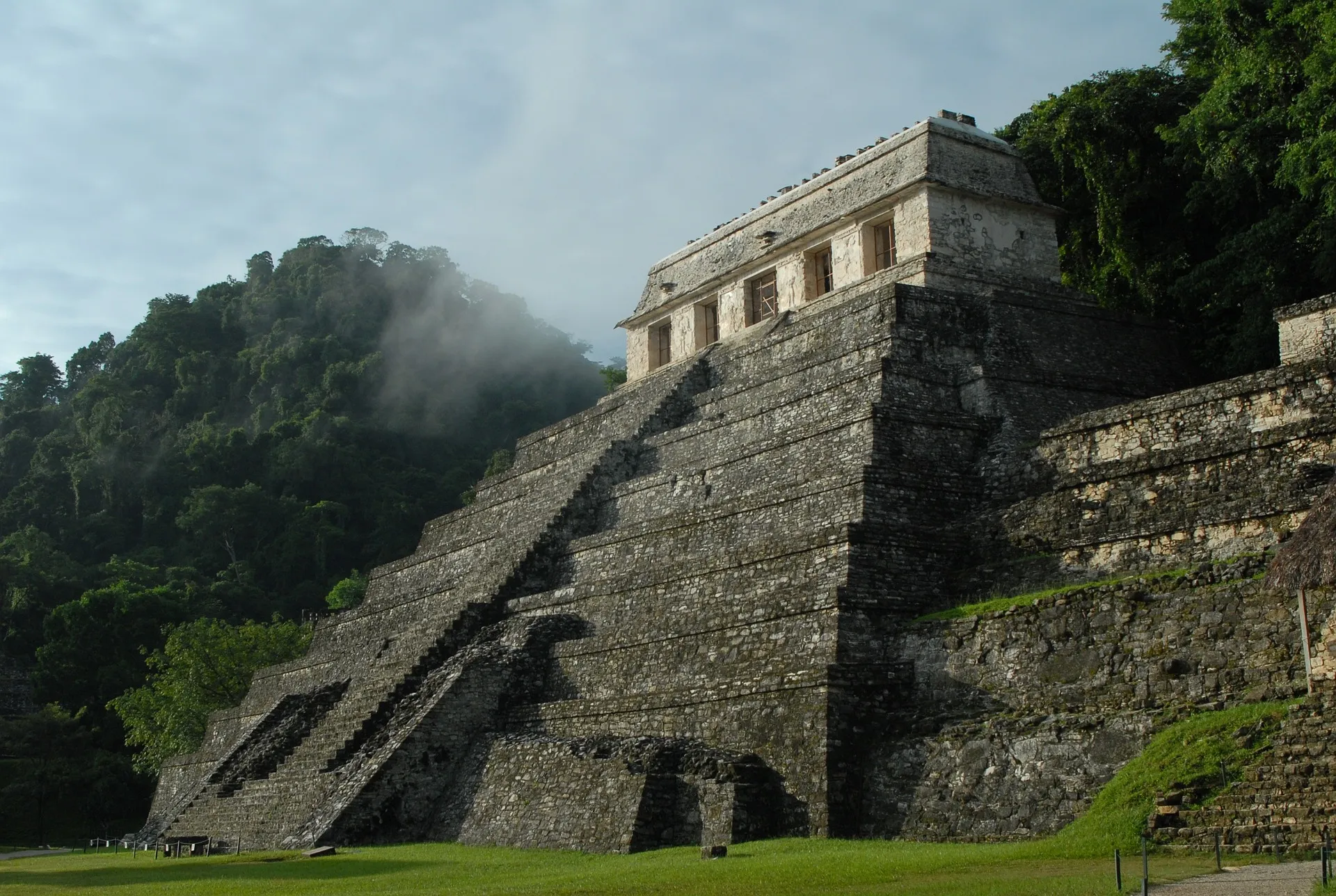 Nota sobre Turismo en México y energía renovable