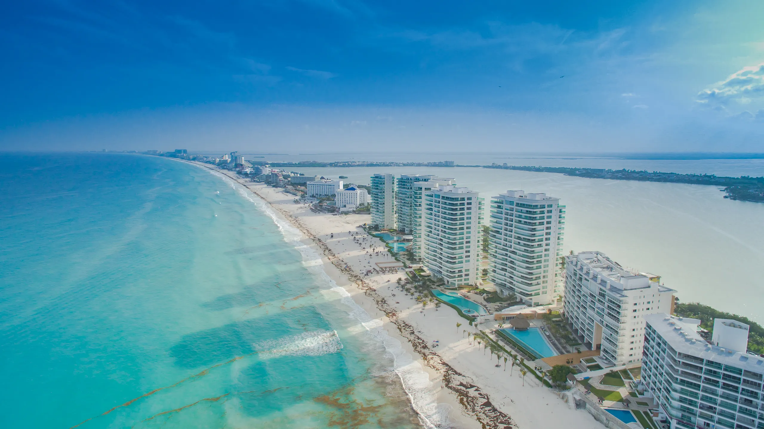 Nota sobre En dos semanas será la reapertura de Cancún con mínimas tarifas