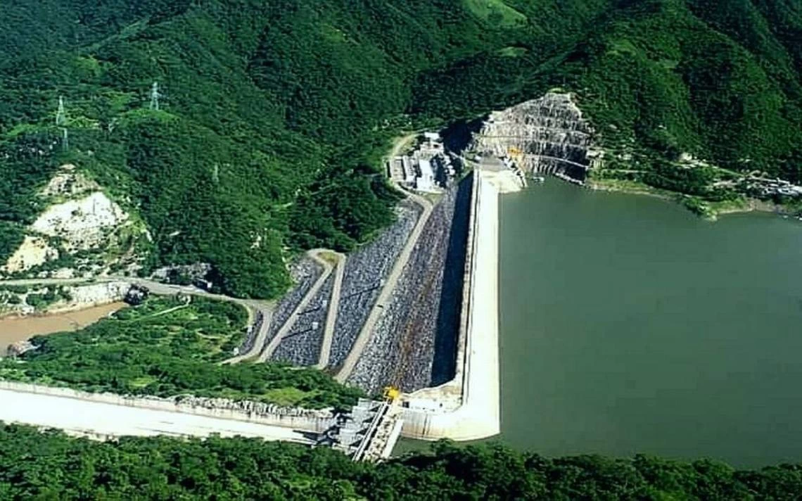 Nota sobre Presa Hidroeléctrica Aguamilpa, Nayarit
