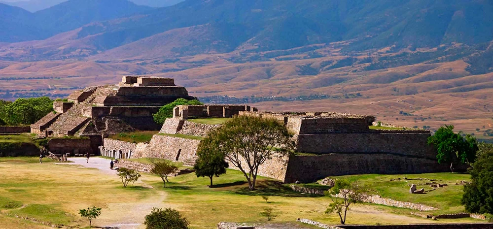 Nota sobre Zona arqueológica de Los Reyes, Estado de México