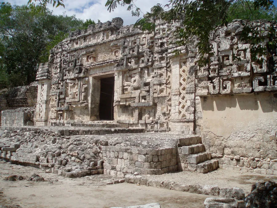 Zona arqueológica de Xcalumkín, Campeche
