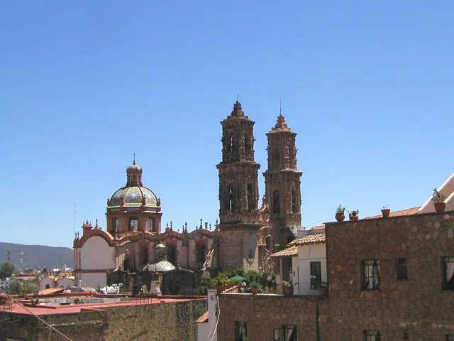Regálate un hermoso viaje a Taxco