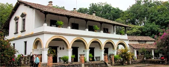 Valle de Bravo Pueblo Magico