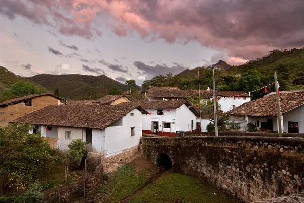 Valle de Bravo Pueblo Magico