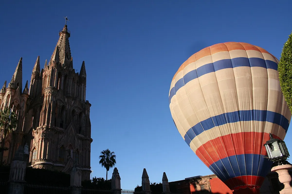 De la CDMX a Puerto Vallarta: la gran ruta de los pueblos coloniales de México La Parroquia de San Miguel Arcángel, San Miguel de Allende