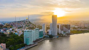 Destinos internacionales desde Guayaquil: rutas, aerolíneas y consejos de viaje