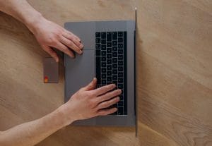 Cómo funciona un crédito personal en línea y qué debes revisar antes de solicitarlo Cómo funciona un crédito personal en línea y qué debes revisar antes de solicitarlo