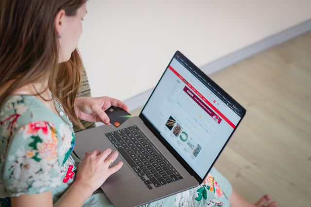Understanding Online Loans: Safety, Accessibility, and Responsible Borrowing Understanding Online Loans: Safety, Accessibility, and Responsible Borrowing